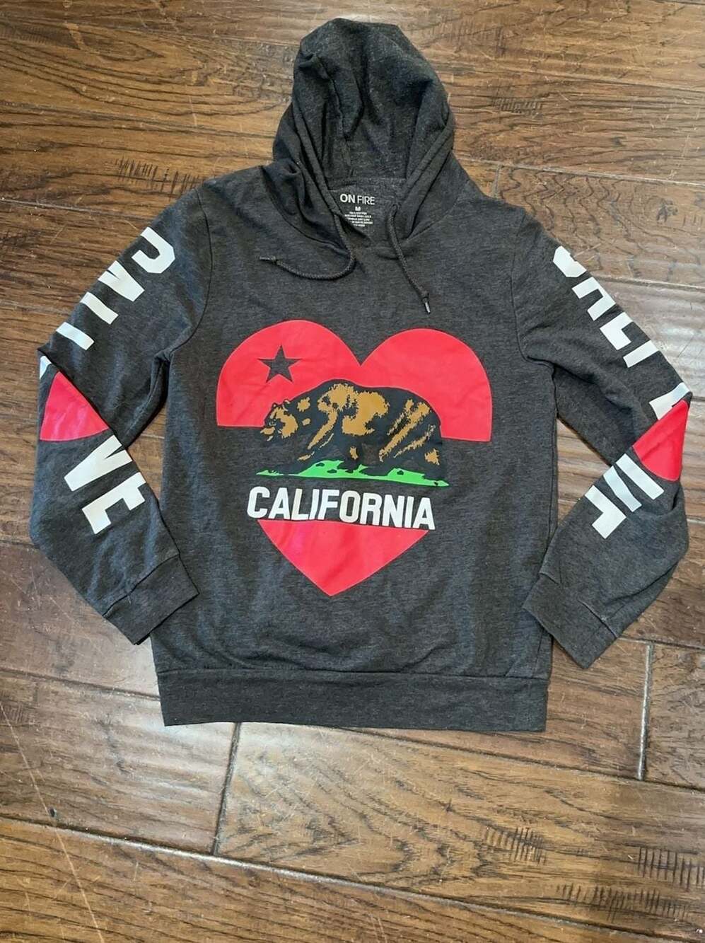 On Fire California Cali Love Graphic Hoodie Kids Size M